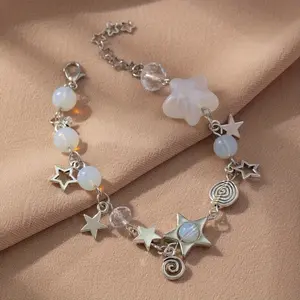 Star-shaped bracelet, subtly charming friendship jewelry, simple jewelry, starlight charm beaded gift idea