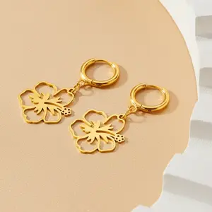 New Stainless Steel Minimalist Openwork Floral Pendant Earrings For Women Elegant And Sophisticated, Suitable For Everyday Wear - Gold Color