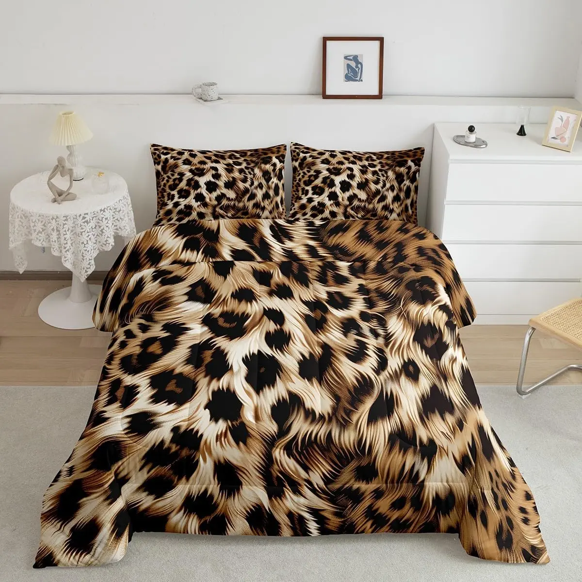 Luxury Bedding Set - Super Soft Designer Linens with Cheetah Duvet Cover, Leopard Print Comforter, Faux Fur Quilt for Home Room Decor, Geometric Animals-Themed Premium Bedding