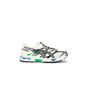 Asics Gel-Cumulus 16 in Ivory & Pure Silver