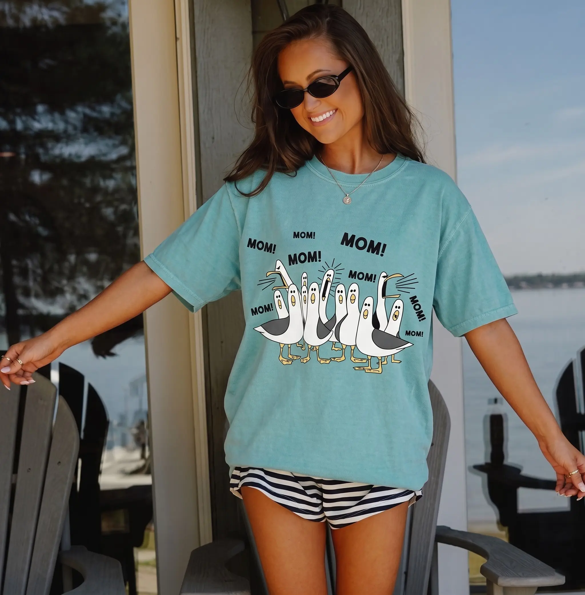 Comfort Colors Seagulls Mom T-Shirt, Funny Seagull Momma Shirt, Mother's Day Gift Idea, Cute Bird Graphic Tee for Women, Vintage Sea Foam Green Unisex Shirt, Summer Beach Vibe Motherhood Apparel