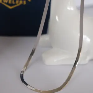 18" Solid White Gold 18k Herringbone Snake Chain Necklace 3.2mm