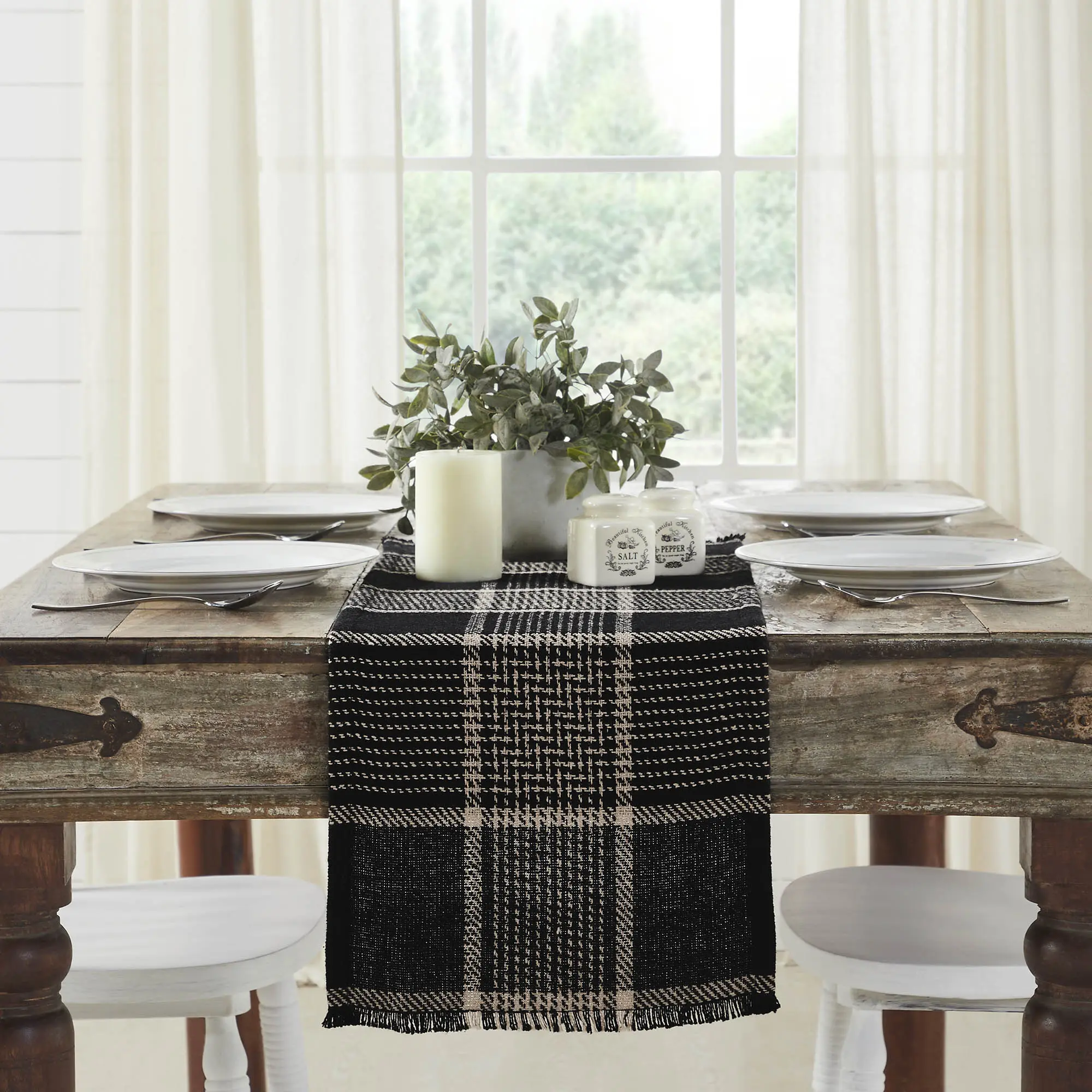 Exton Black Table Runner