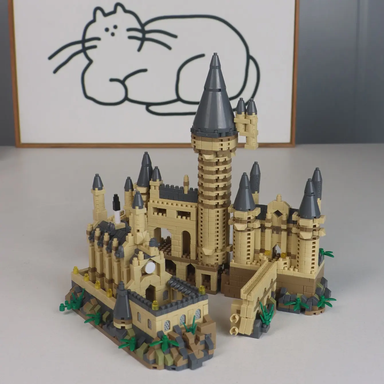 Magic Castle Building Block Model, Collectible Building Blocks, Blocks Set, Brick Model Set, High Difficulty Creative Assembly, Enhances Patience and Focus, Adult Stress Relief Puzzle Collection, Building Block Sets