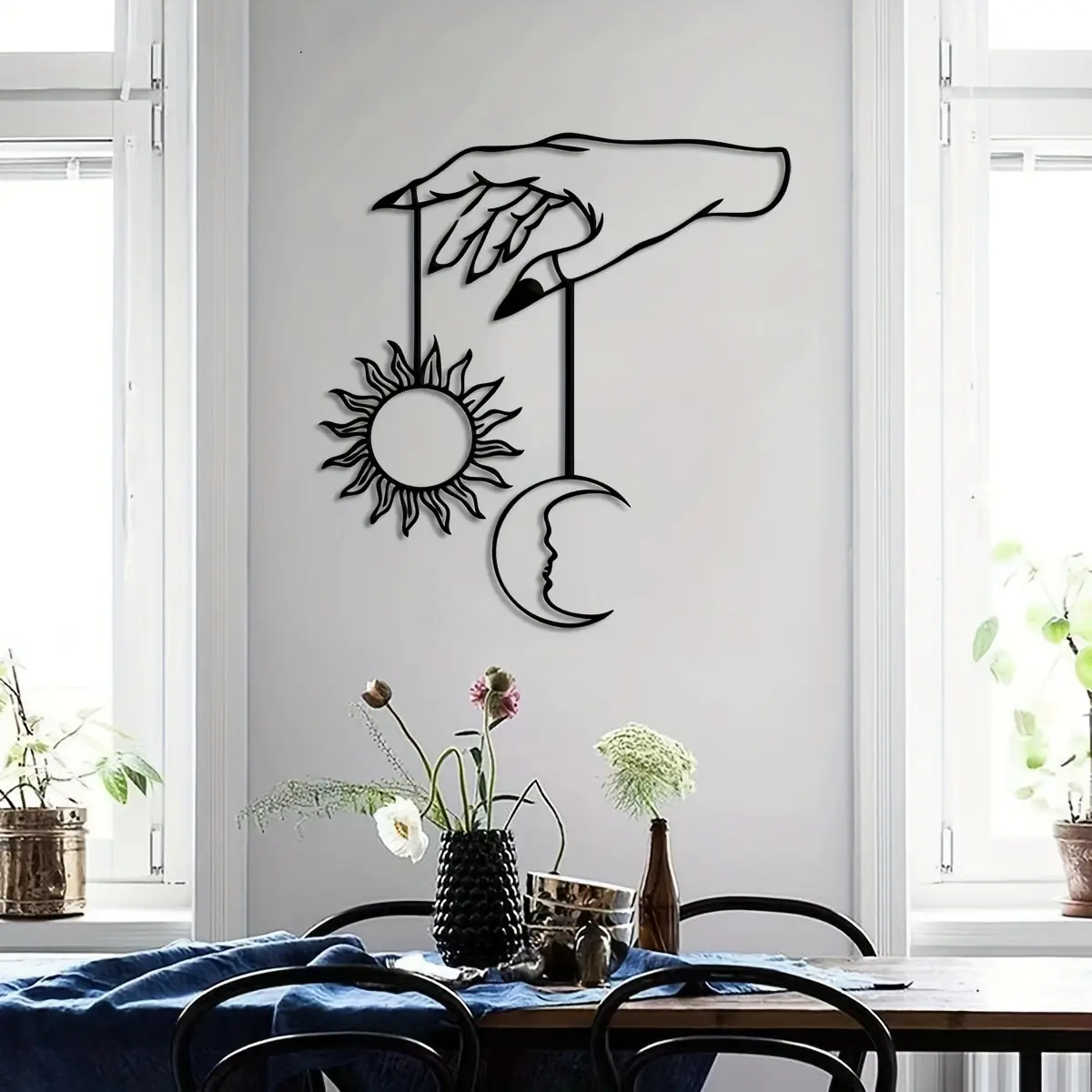 1 piece of moon and sun metal wall decoration, Sun Moon Design, moon silhouette, sun silhouette decoration painting, Hanging wall art, iron craftsmanship suitable for indoor and outdoor decoration of home and courtyards, Decoration Items