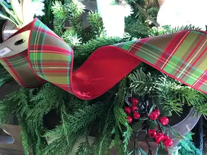 4"x10yds Michigan Ave Plaid, Red/Green Ribbon