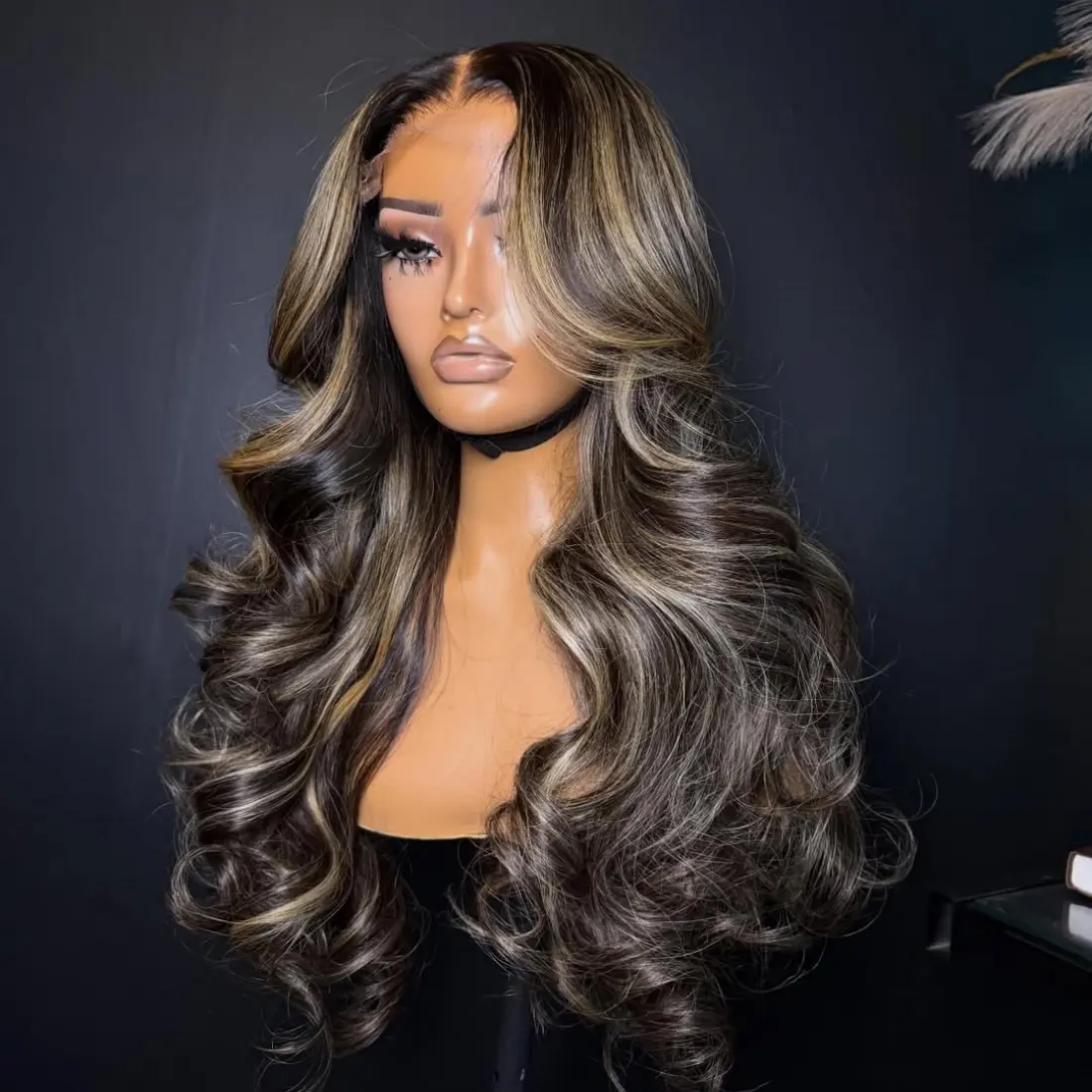 13x6 Lace Front Wig Human Hair Highlight Blonde Body Wave Wig 5x5 Lace Closure Human Hair Wig Black Wig with Blonde Highlights 180 Density for Women