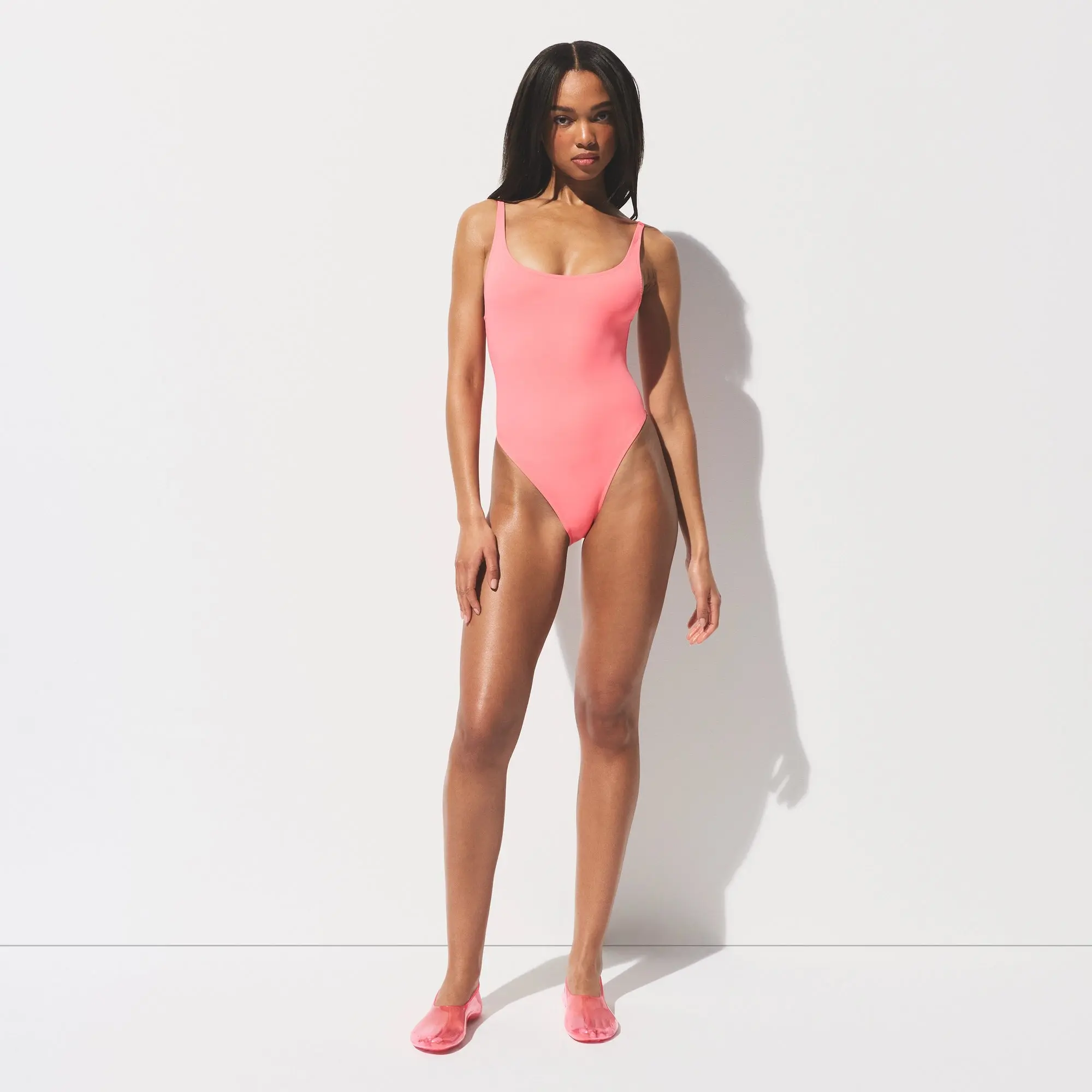 SKIMS SIGNATURE SWIM SCOOP NECK ONE PIECE SKIMS SIGNATURE SWIM SCOOP NECK ONE PIECE