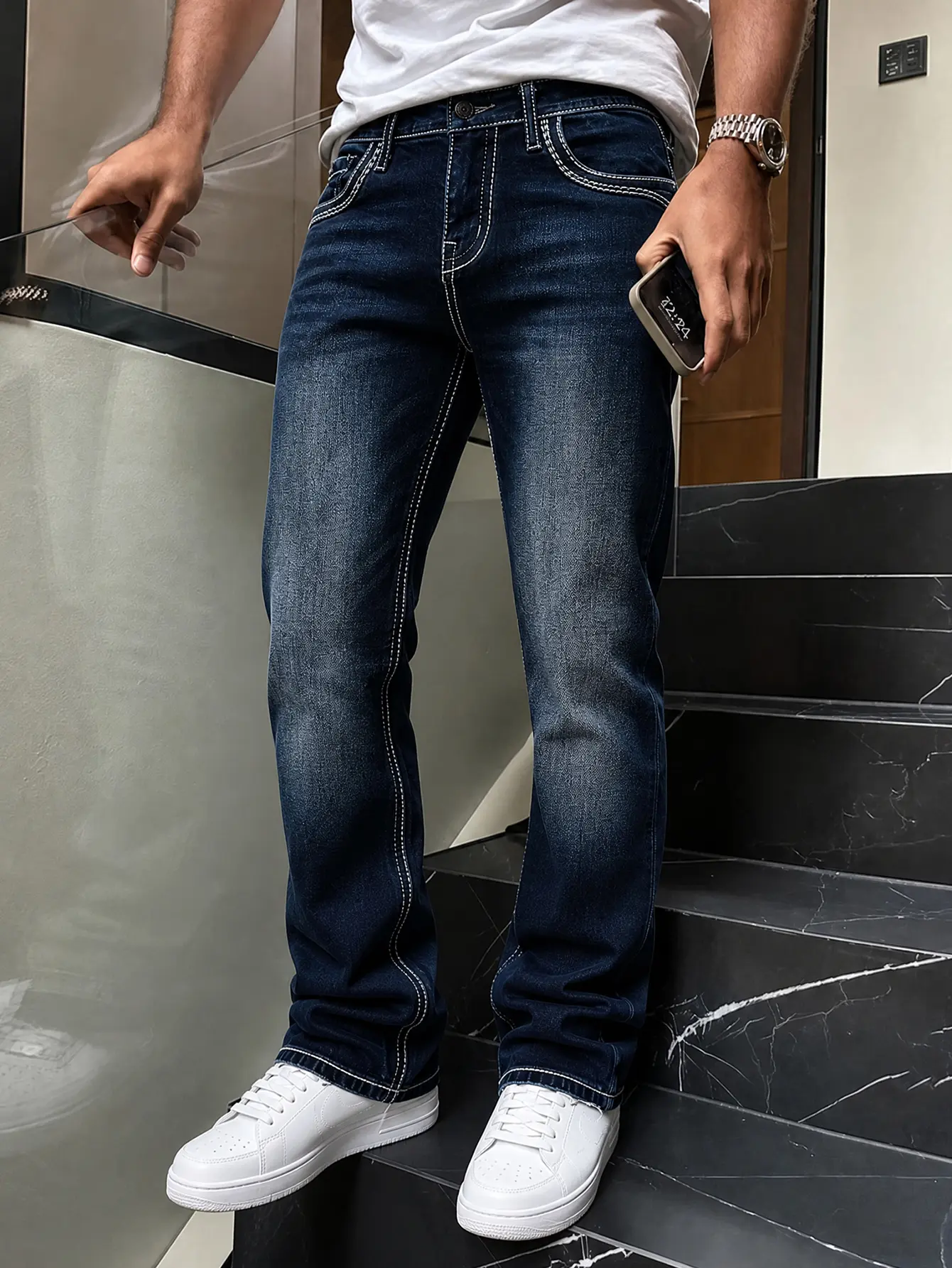 New jeans: Men's casual and stylish straight-leg jeans with a retro, slim-fit design. Non-stretch, loose-fitting straight-leg jeans that can be worn year-round—casual and versatile men's long jeans.