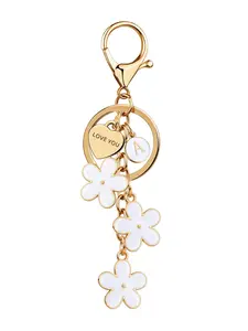 New Fashion Cute Keychain Heart Flower Initial Letter Key Pendant Women Gift with Key Ring Wallet Charm Handbag Accessory Fashionable Alloy Keychain Keychain For Bags
