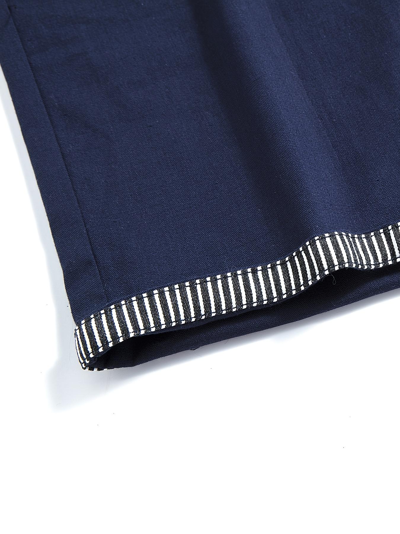 Men’s summer casual bermuda shorts, two-pack; adjustable elastic waistband with drawstring; striped pockets; leather patch decoration; breathable and comfortable; suitable for outdoor everyday wear and versatile.