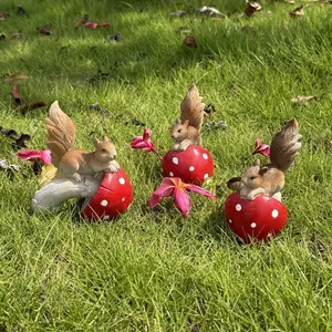 New Squirrel Mushroom Resin Statue Ornament Outdoor Courtyard Garden Lawn Decoration Ornament