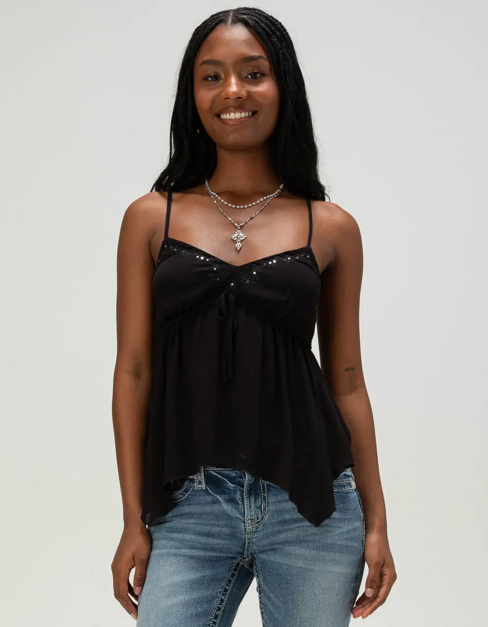 MADDEN GIRL Embroidered Womens Babydoll Top