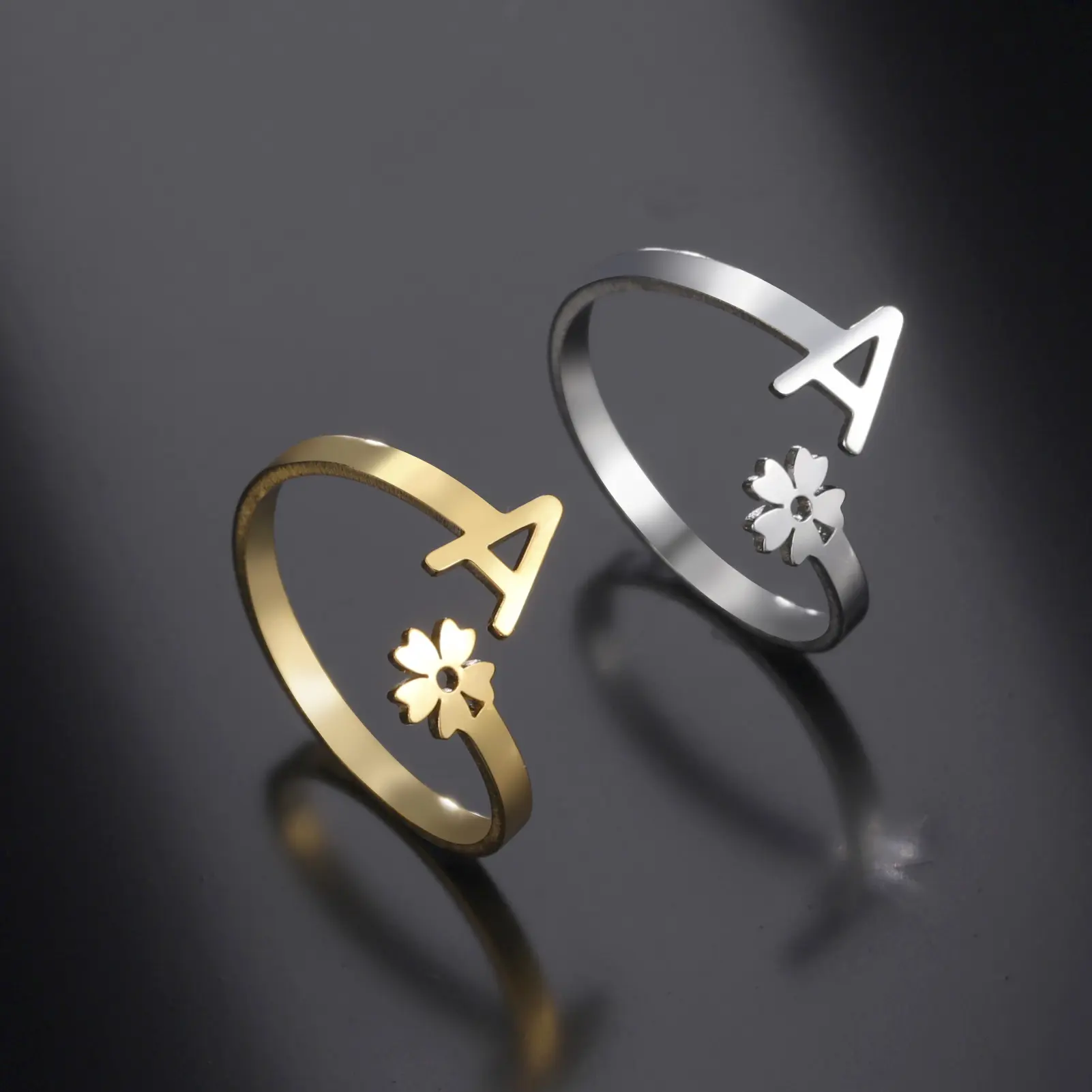 Women's Customized Gold-Tone Chunky Initial Ring - A-Z Letter Fashion Stainless Steel Female Jewelry for Daily Wear, Anniversaries, Anniversary, Metal Coating, Zero Risk Purchase