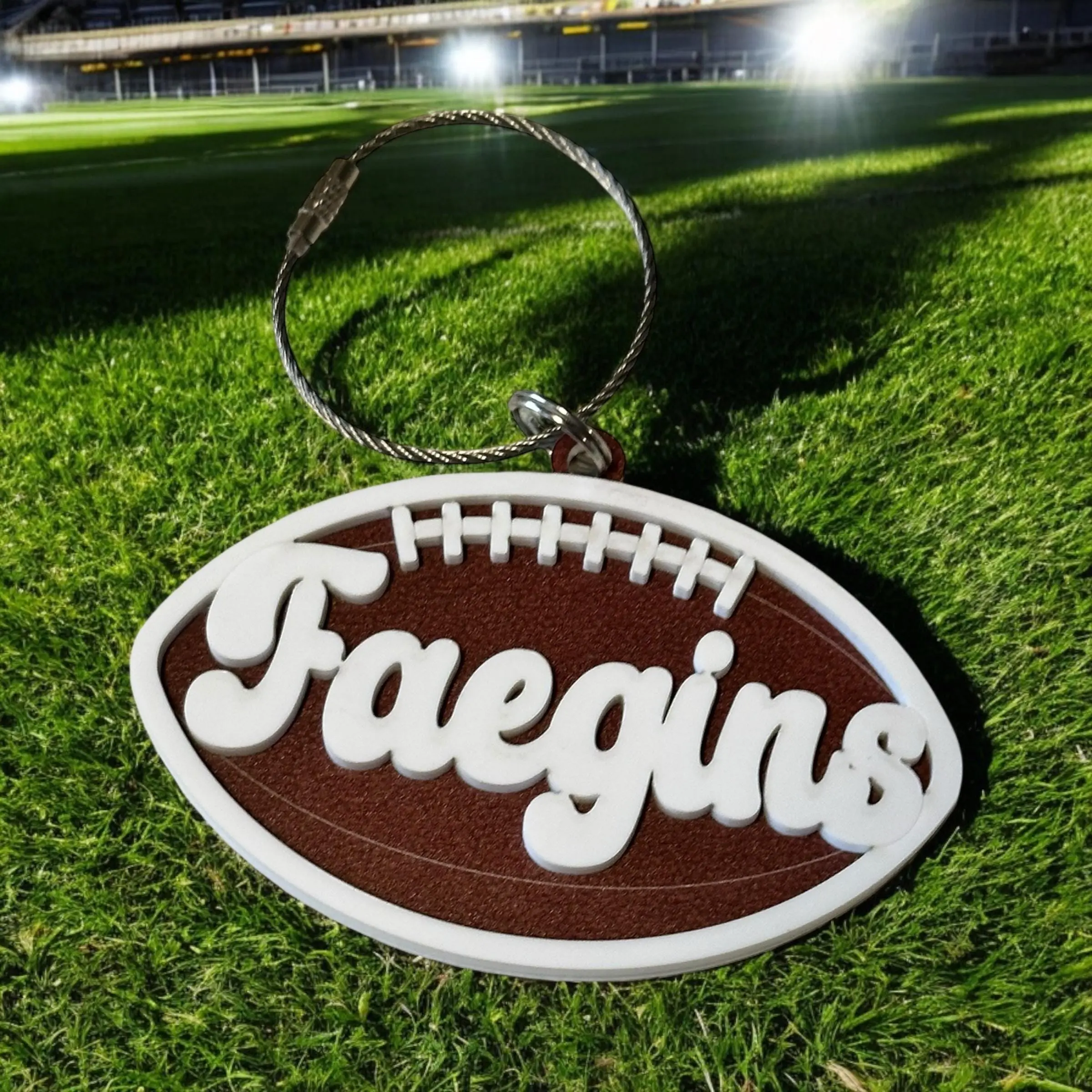 Custom Football Bag Tag for Players - Personalized Name Football Keychain - Football Team Gift - Ball Bag Tag - Bag Tag - Name keychain