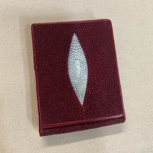 Cartera de mantarraya macho