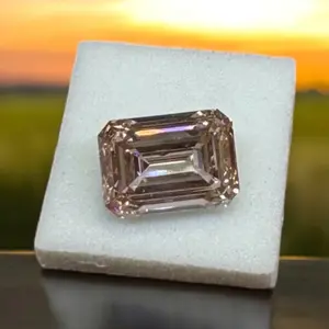 3.03 Carat Emerald Cut, Pink CVD Diamond, VVS2 Clarity, Color  Pink - Women's Fashion