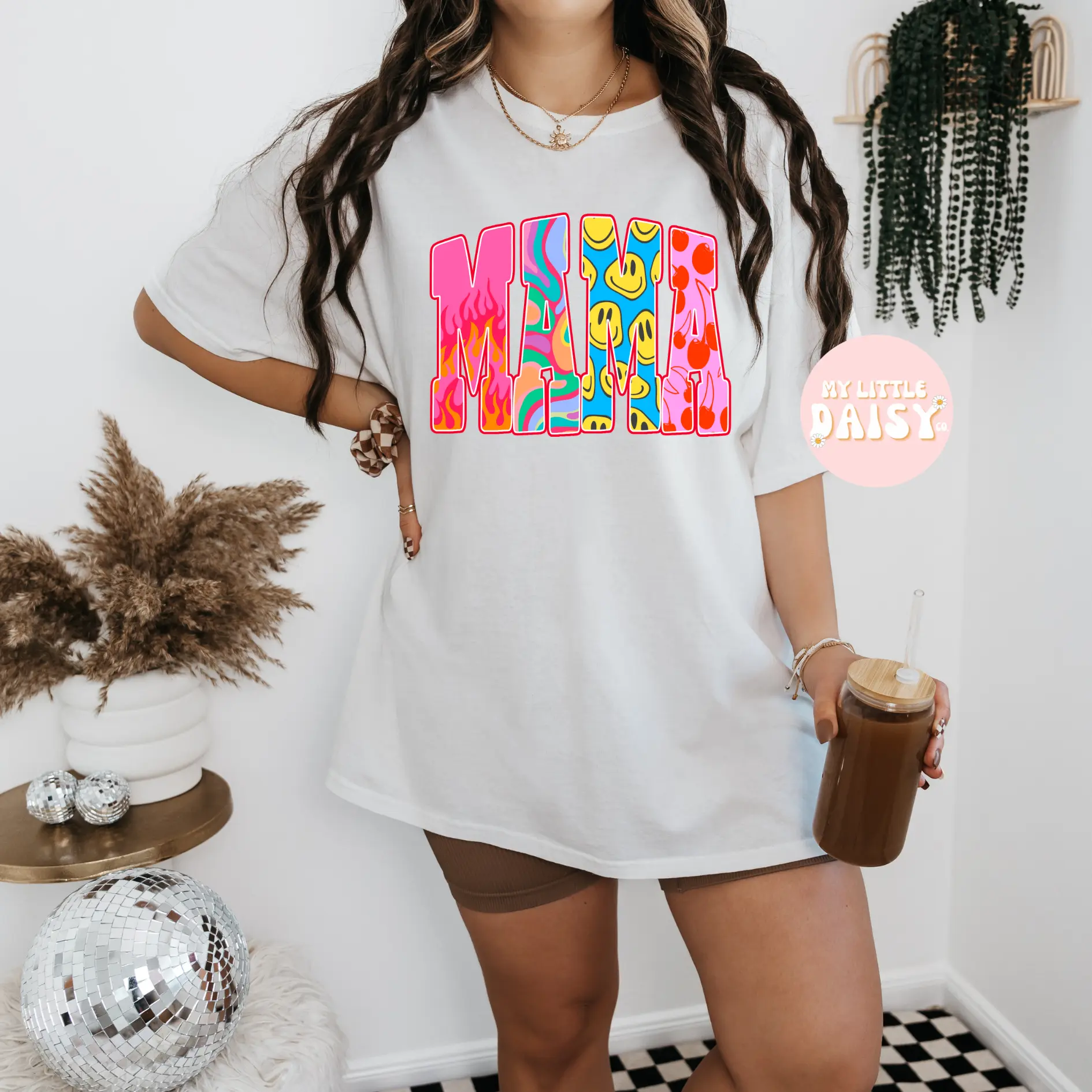 Retro groovy mama graphic t-shirt/ sweatshirt