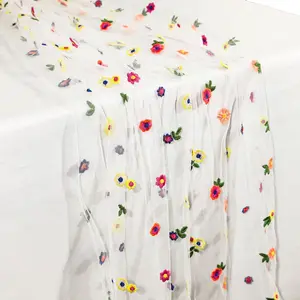 1PC Spring Summer Daisy Embroidery Sheer Gauze Tablecloth, Embroidered Stitched Floral Pattern Thin Table Cover for Kitchen Dining Table, Birthday Festival Family Party Home Decoration, Home Textile