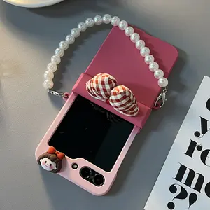 With Side Buckle and Hinge, Gradient Pink Rose Red 3D DIY Girl Red & Pink Plaid Bow Pearl Wrist Strap Samsung Phone Case for Galaxy Z Flip 7 FE / Z Flip 7 / Z Flip 6 / Z Flip 5