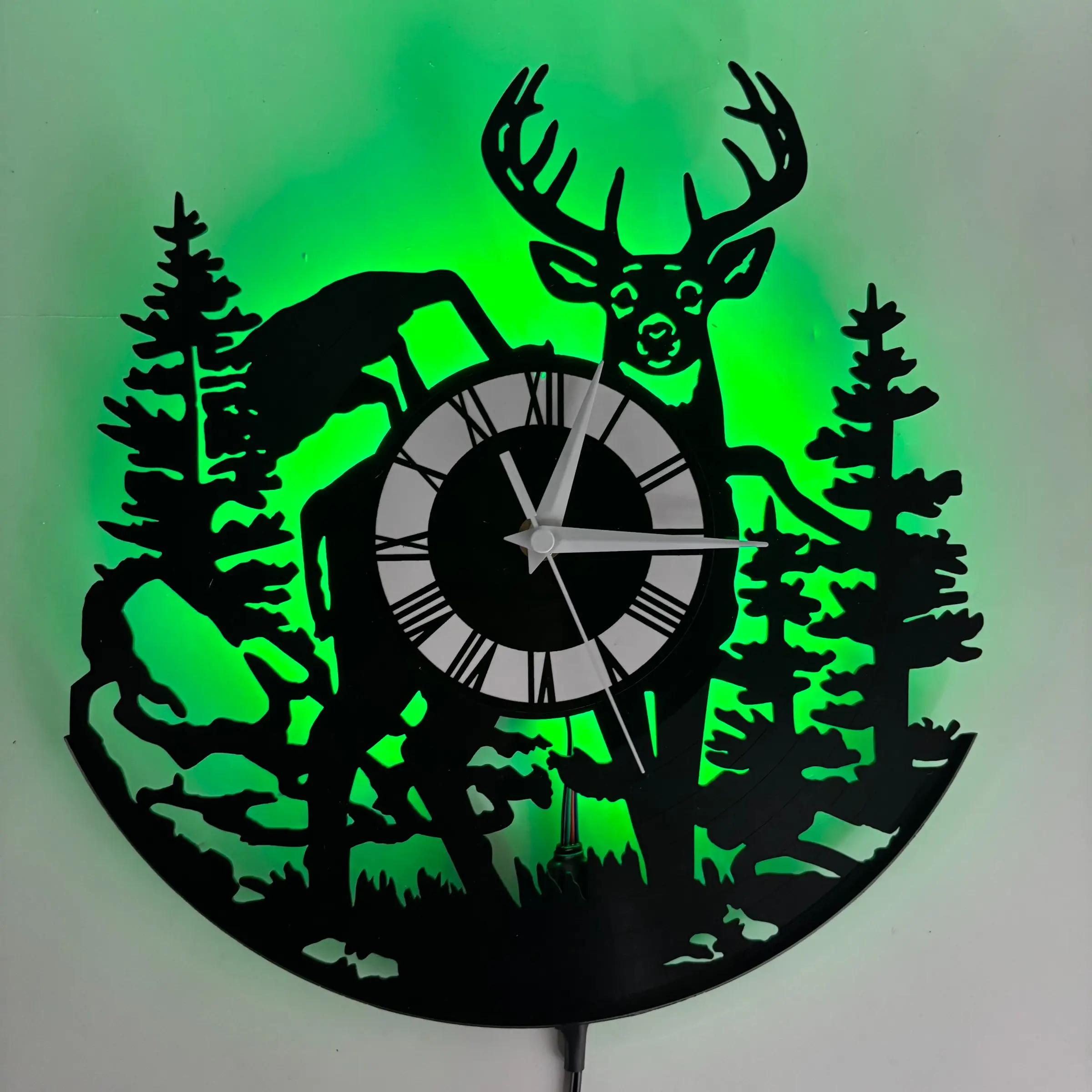 Forest Deer-Shaped Vinyl Wall Clock, Analog Clock, Silent Creative Decoration, Decorative Clock, Rustic Farmhouse Style, Perfect Gift for Father's Day, Birthday, Halloween, Christmas, Wall Art Clock