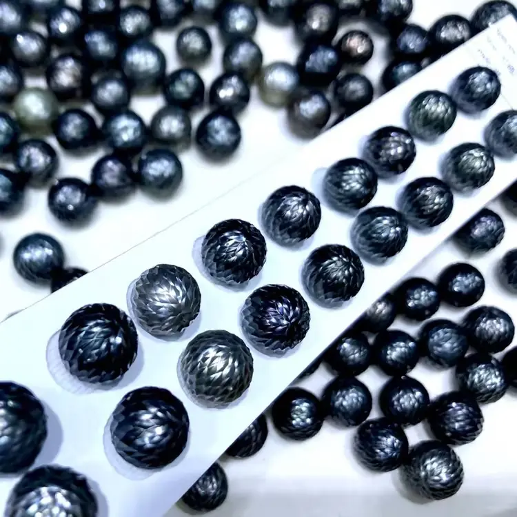 Seawater Dragon scale pearl or white Dragon scale pearl  （loose pearl）