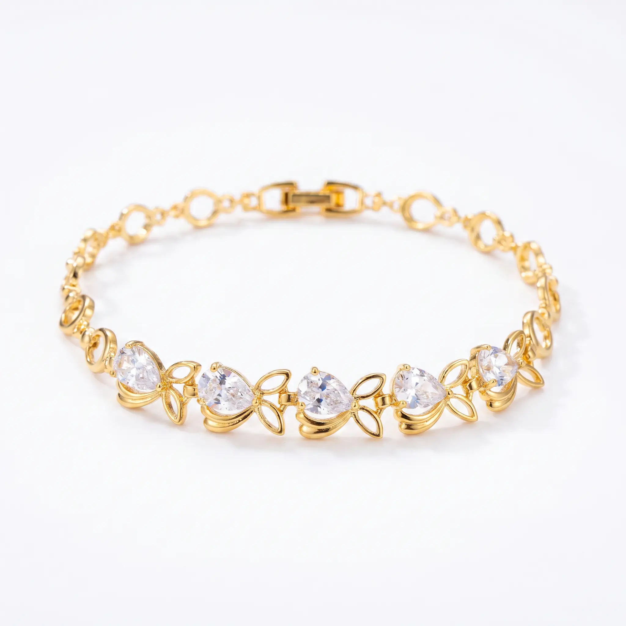 [Fansy Society] Women's Bling Effect Butterfly Design Gold Bracelet - Wheat Ear & Teardrop Details, Cubic Zirconia, Jewelry Stack, Adjustable Gold Tone, Ideal Valentine's Day Costume Jewelry Gift, Teardrops, Dainty, Brass, Adjustable Gold Tone Bracelets