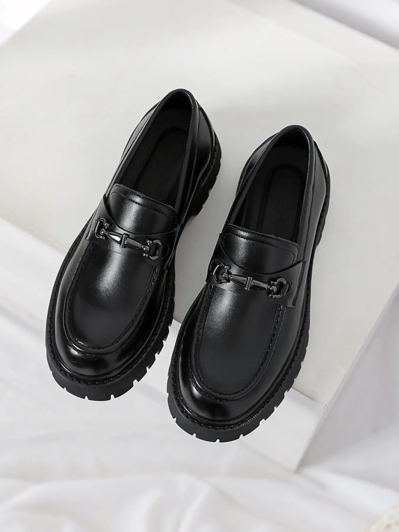 Unisex Fashion Casual PU Leather Shoes, Slip-On Flat Loafers with Thick Sole, Sizes 38-46, Versatile and Comfortable Footwear