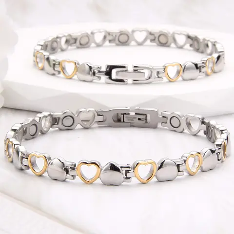 Copper Magnetic Bracelets for Women,99.99% Pure Copper Bracelet with Ultra Strength Magnets ,Heart-shaped Charm Bracelet Adjustable Jewelry Gift
