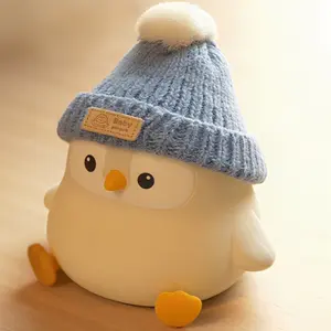 FAMIDUO Penguin Lamp with Knit Hat,Kawaii Penguin Night Light,Food Grade Silicone,Dimmable Nursery Nightlight,LED Squishy Novelty Animal Lamp,Kids Room Decor,Funny Gifts for Kids Boys Girls Baby