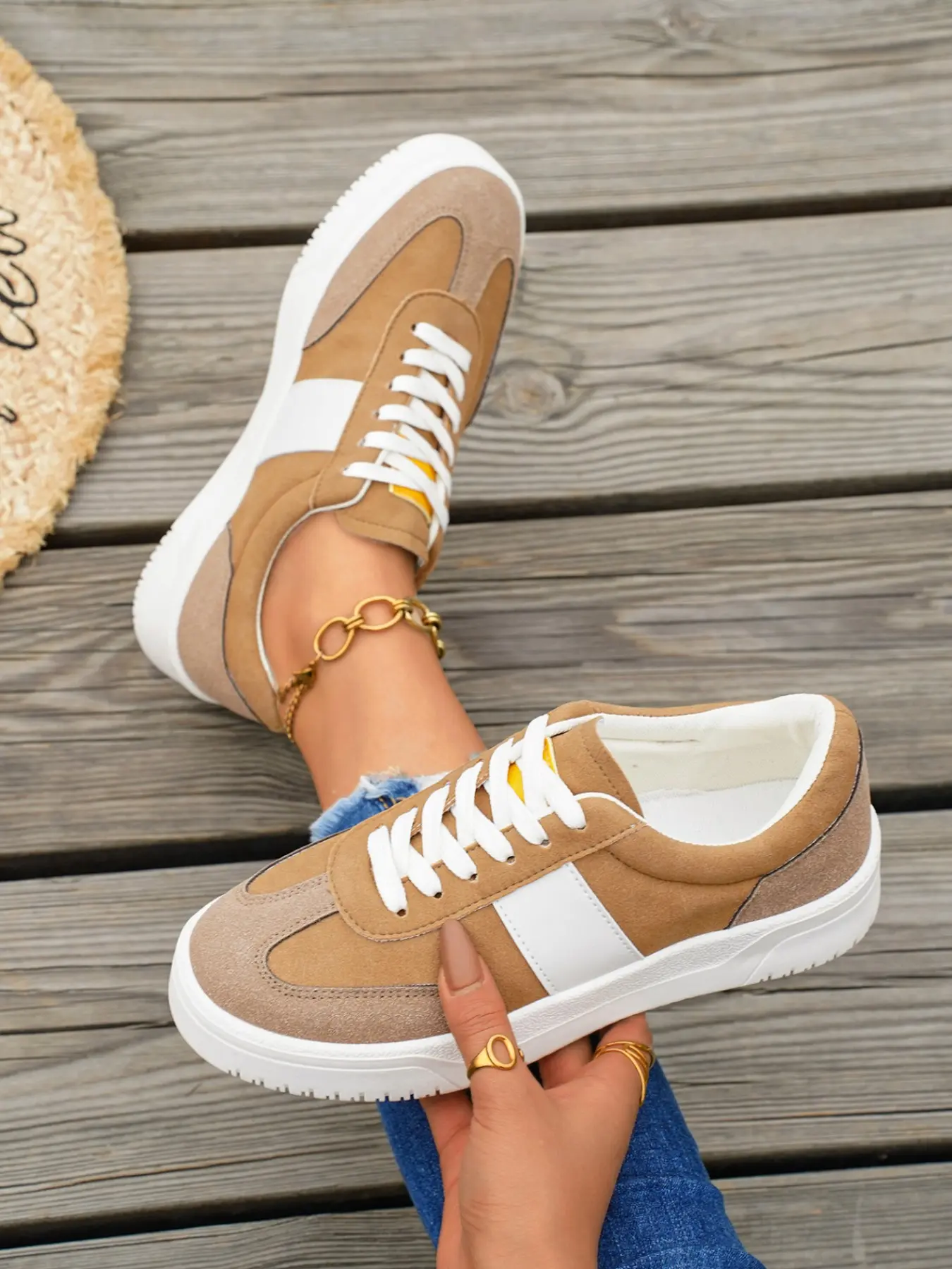 Women's Lace-Up Sporty Casual Shoes, Sneaker, Casual Sneakers, Comfortable Durable Design, Ideal for Daily Wear and Outdoor Activities, Perfect for Everyday Use