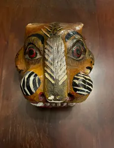 THE JAGUAR GOD - ANTIQUE WOODEN MASK