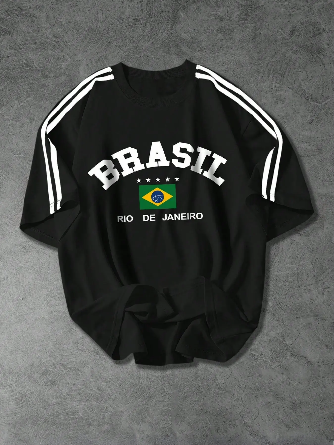 1 Piece Unisex Brazil Graphic Tee, Vintage Travel Style Featuring BRASIL Logo and Color Block Sleeves, Cool Top for Travel Enthusiasts, Street Fashion, Streetwear and Summer Vacation Outfits, Fitted, Long