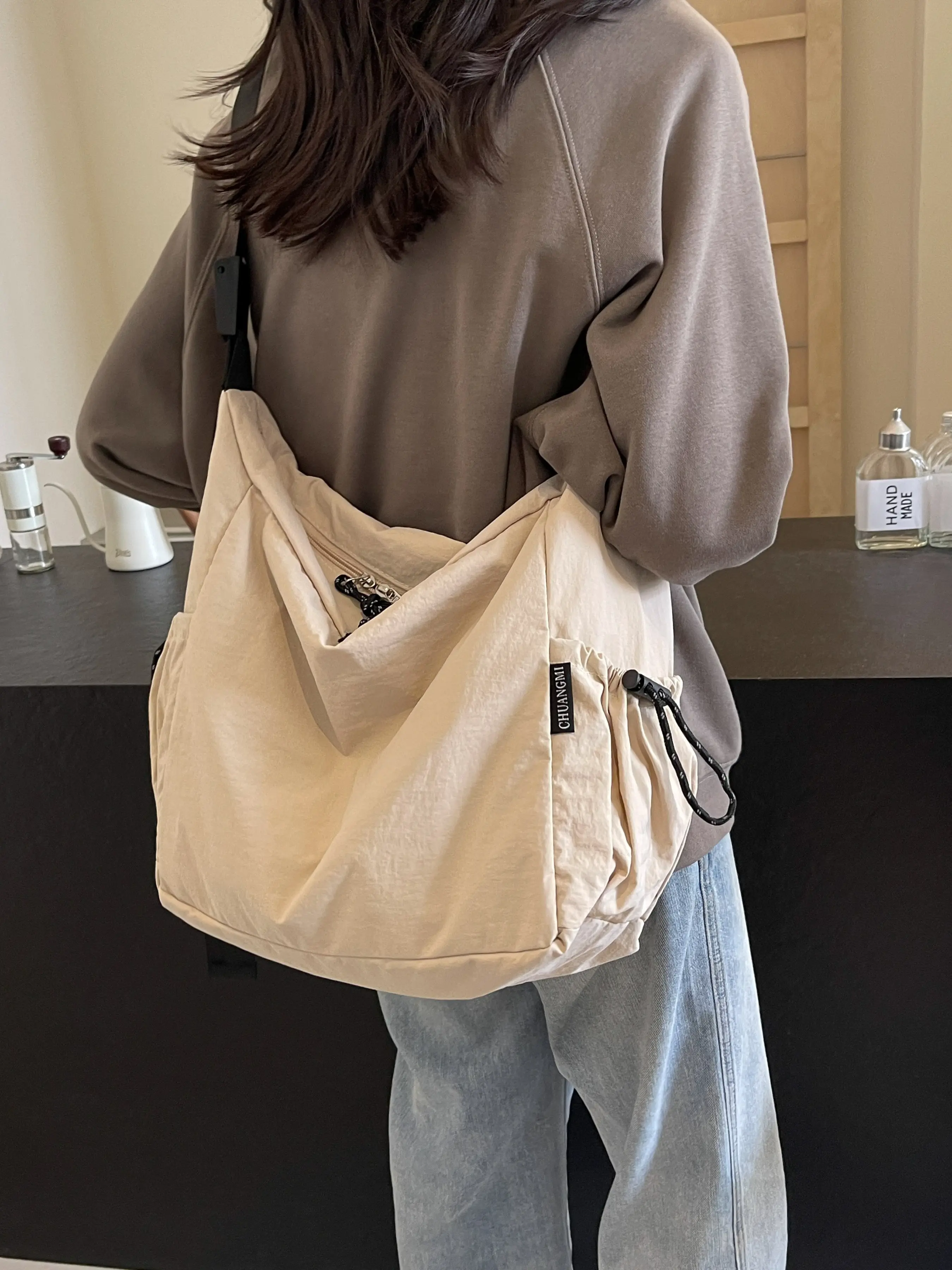 Unisex Large Capacity Crossbody Bag, Lightweight Casual Shoulder Bag, Simple College Trendy Commuter Bag, Ideal for Daily Use, Crossbody Tote Bag, Casual Crossbody Bags
