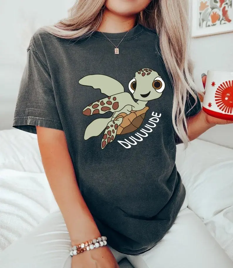 Women's Soft Cotton Fitted Short-Sleeve Round Neck T-Shirt, Casual Style with Cute Finding Nemo Squirt Graphic, Shortsleeve, Tshirt