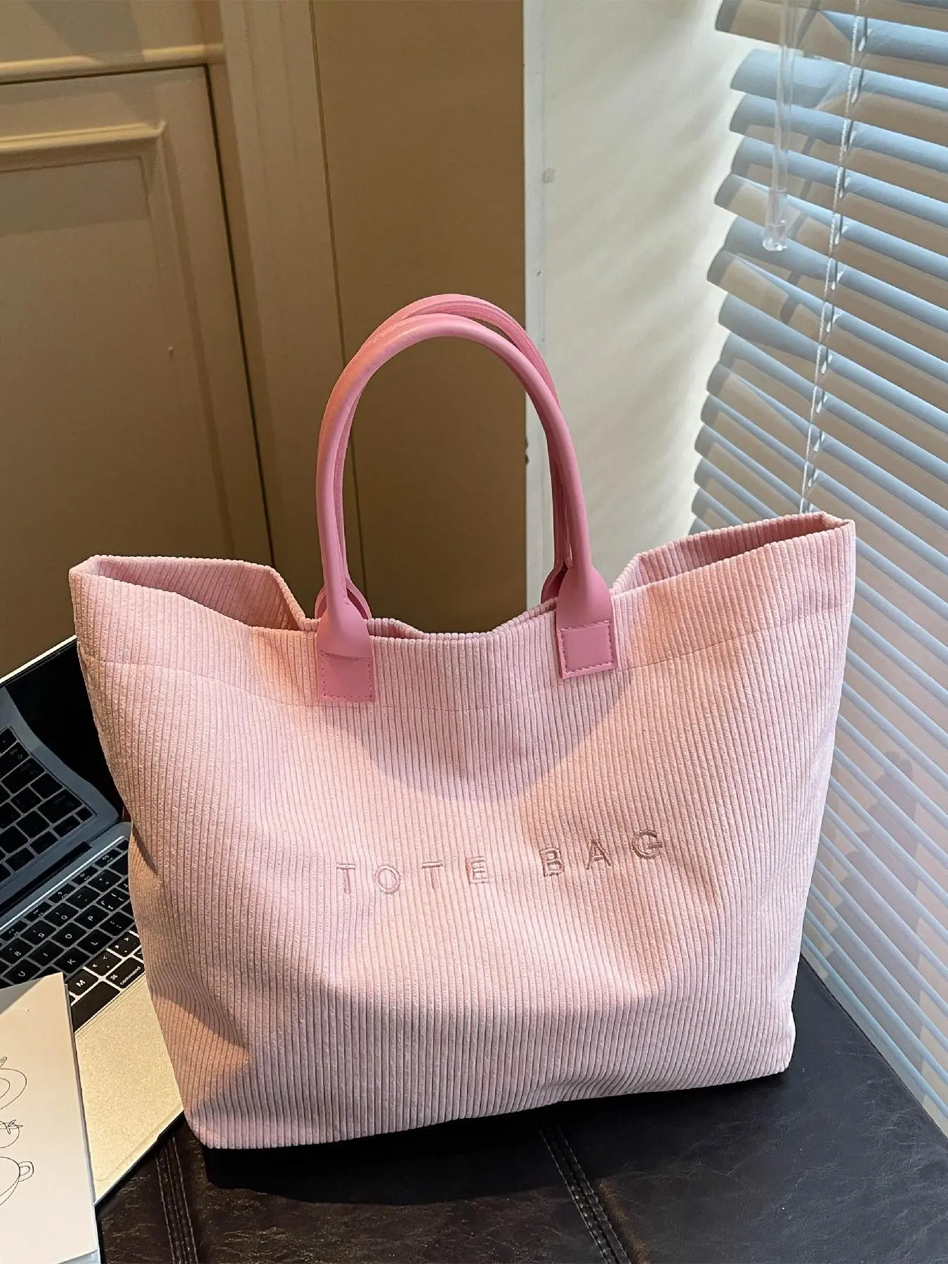 Casual Fashion Large Capacity Corduroy Letter Design Handbag, Perfect for Work & Daily Use, Stylish and Spacious Shoulder Bag, Casual Trendy Bag, Slouchy Tote, Soft Commuter Tote, Daily Commuting Bag, Fashionable Tote Bag, Fashionable Bags