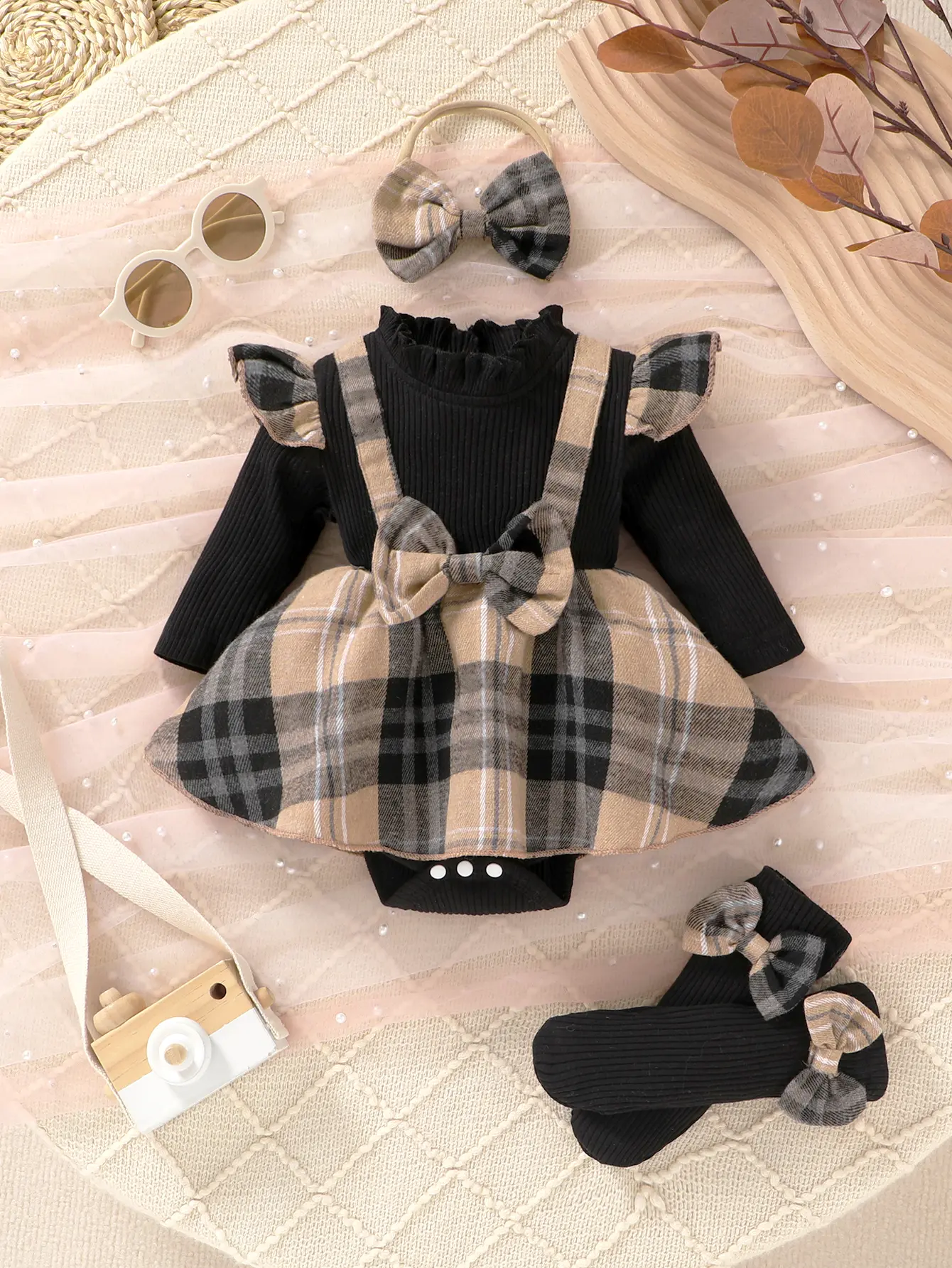 Baby Girl's 3-Piece Casual Elegant Sweet Chic Baby Clothing Newborn Gift Set - A-Line Long-Sleeved Dress Jumpsuit with Checkered Bow, Patchwork Ruffled Collar, Bow Socks & Headband, Soft Comfortable, Casual Wear, Long Sleeve Shirt, Cotton Blend, Plaid Pri