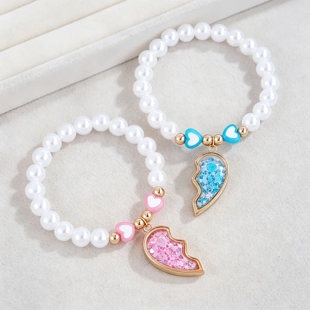 BFF Matching Heart Bracelet Set for Girls, 2-Piece Pink & Blue Faux Pearl Beaded Stretch Jewelry, Gift for Niece, Sleepovers Party Favors, 0.31Oz (9G), 2.36 Inch, 6Cm Inner Diameter, Birthday, Daily, Durable Stretch Cord, Fashion