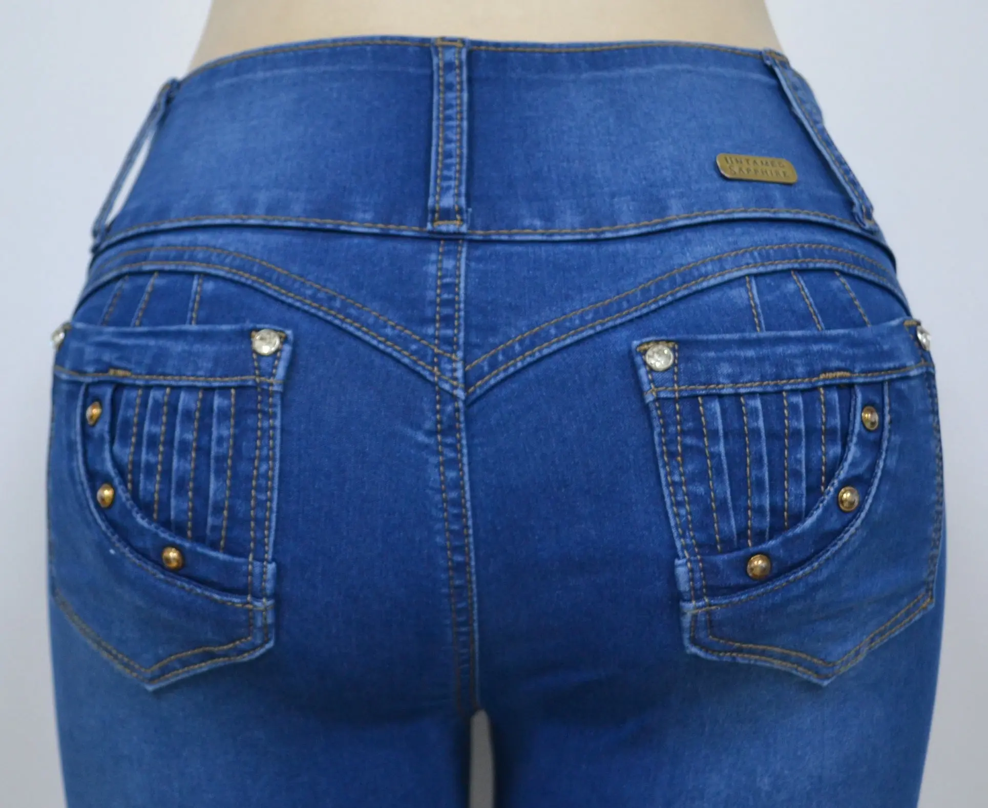 USC-F010 Sexy Classic Tammy Butt Lifter Levante Cola Jean