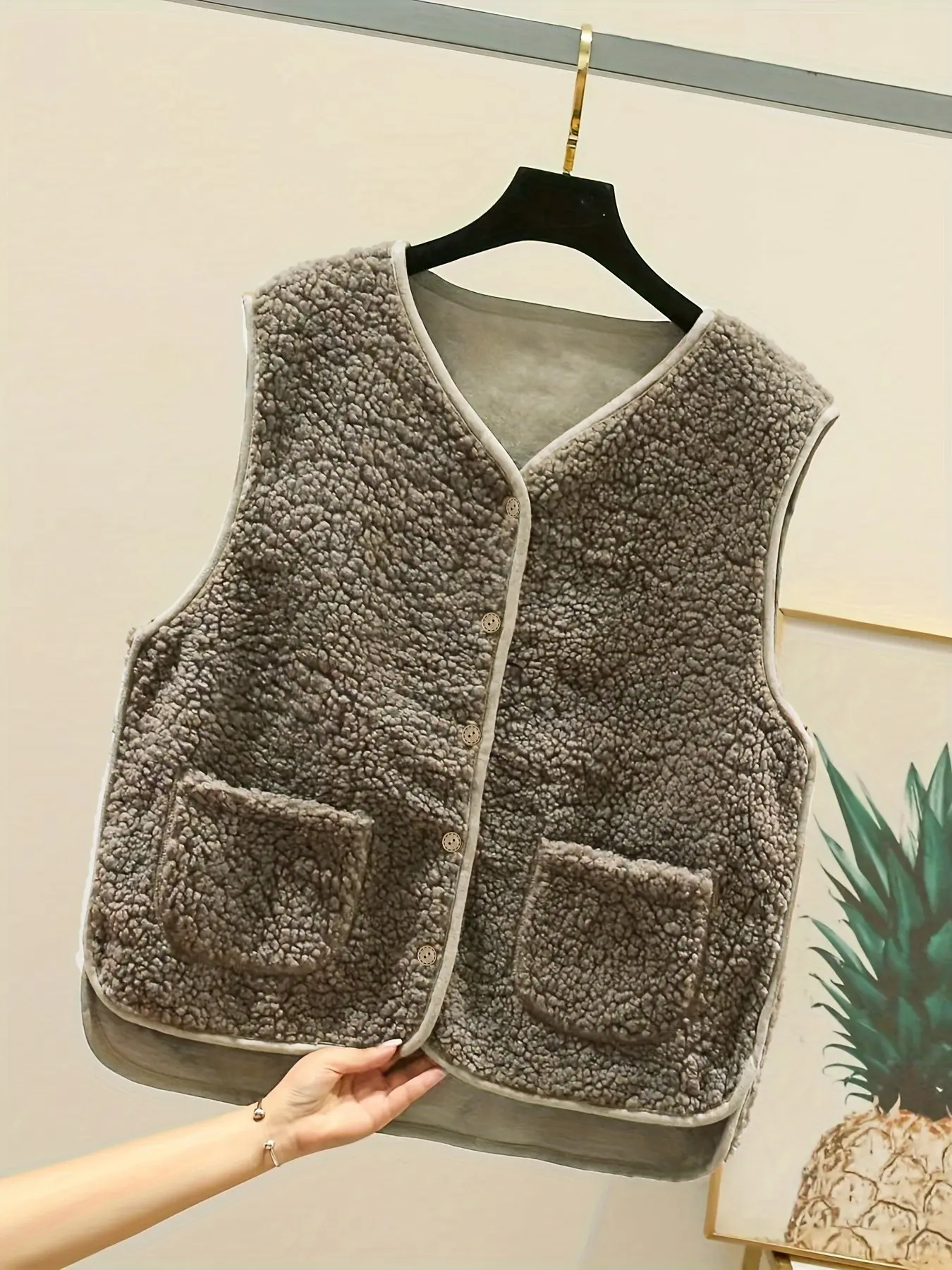 Fashion Fleece Casual New Vest Jacket Gilet Outdoor Indoor Commute, Stylish Plush Outerwear for Men & Women, Versatile Winter Coat