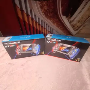 S7 Game Box 620 Preinstalled Retro Games Handheld Console with Controller High Definition Color Screen HDMI Connection to TV Optional Rechargeable 1020mAh Battery