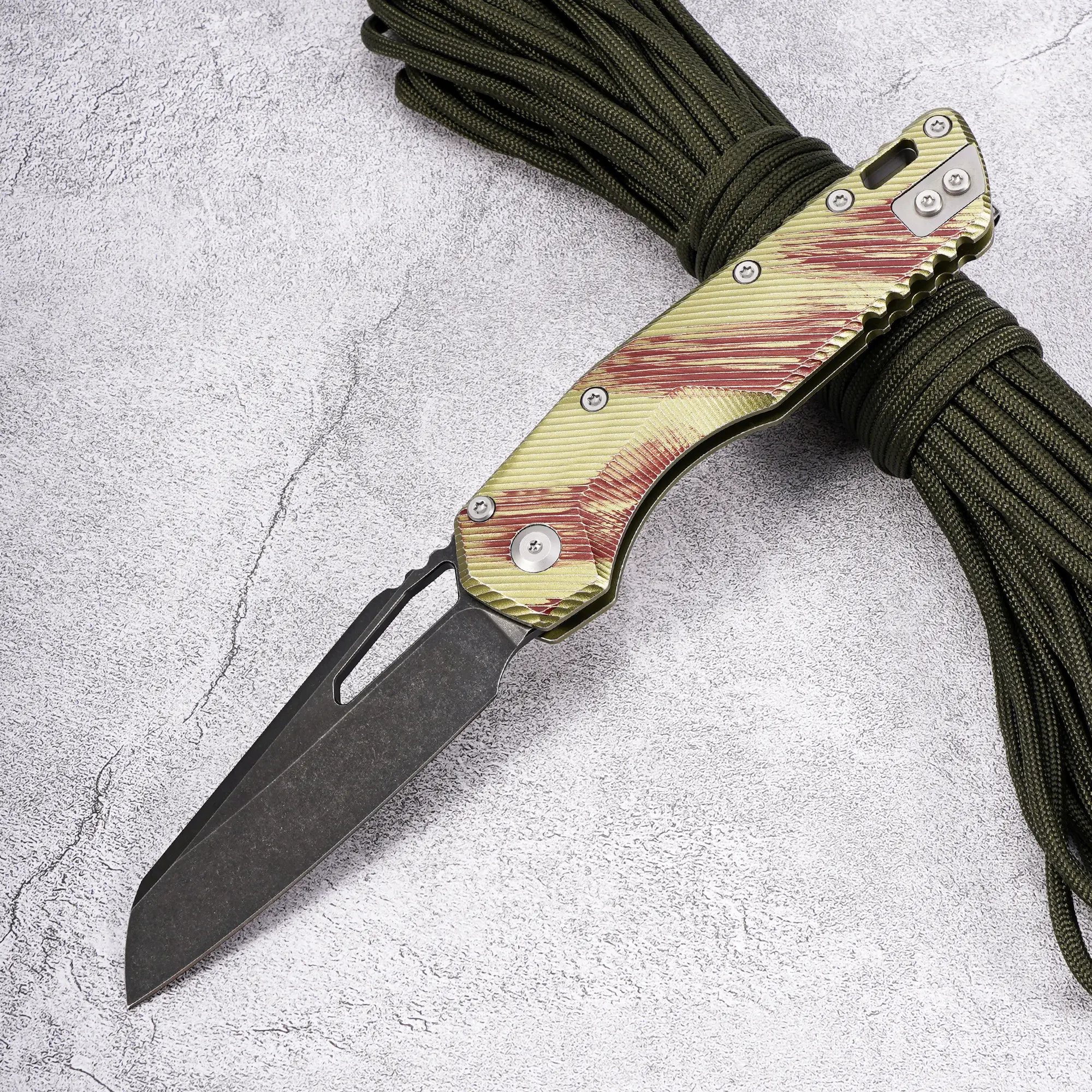 EDC Multifunctional Waterproof Tactical Folding Knife, Aluminum Alloy Ergonomic Handle, Pocket-Belt Clip for Easy Carry, Outdoor Cutting Tool for Climbing, Camping & Hiking Essential, Climbing Gear, Outdoor Tools, Compact