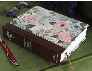 NIV, Beautiful Word Bible, Updated Edition, Journal Edition for Women, 600+ Full-Color Illustrated Verses, Peel/Stick Bible Tabs, Floral Cloth over Board, Red Letter, Comfort Print
