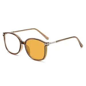 Unisex Retro Cat Eye Photochromic Glasses Trendy Color Changing Reading Glasses for Men Women Fashion Outdoor Sunglasses+4.0