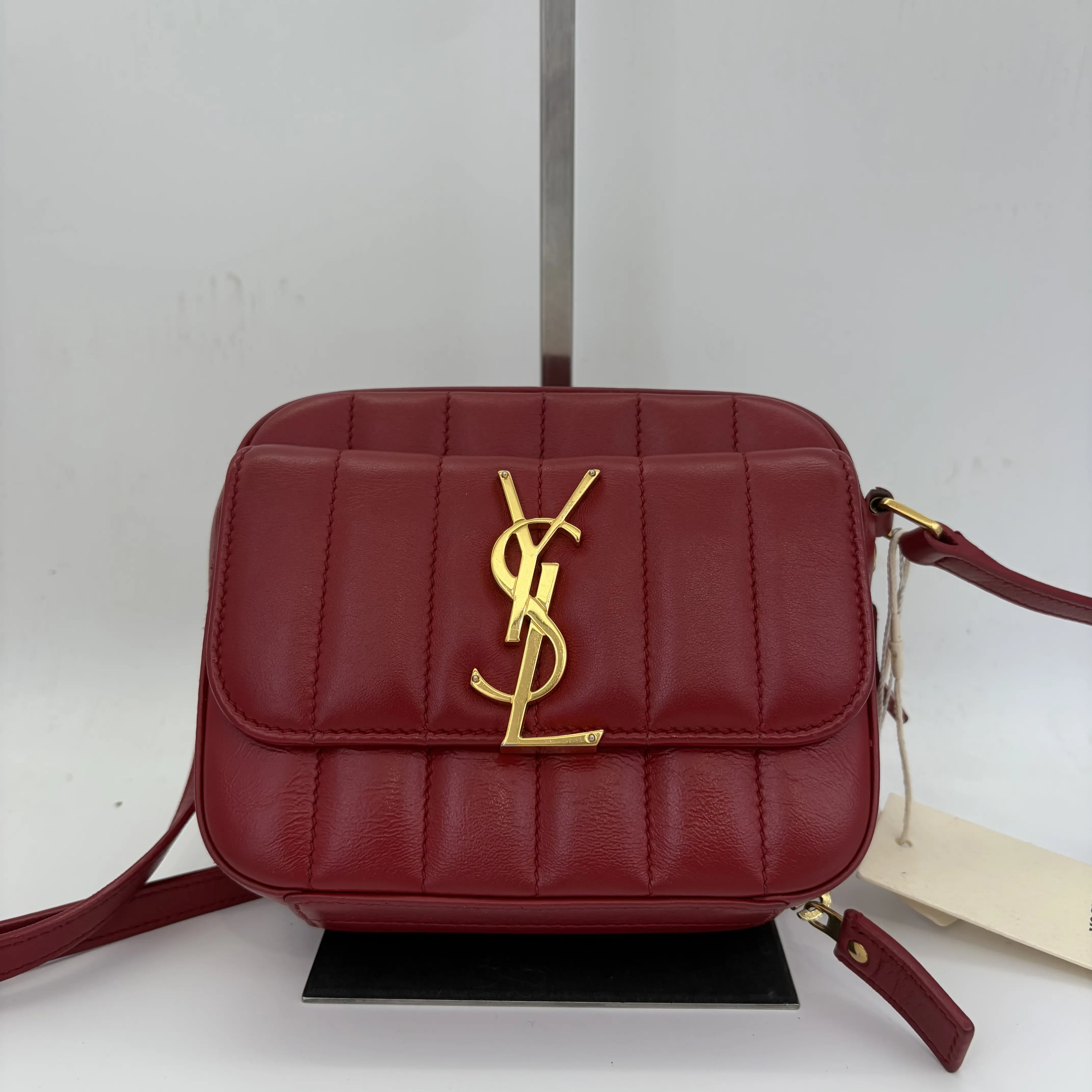Pre-owned Yves Saint Laurent YSL Vicky Toy red vertical stripe camera crossbody bag