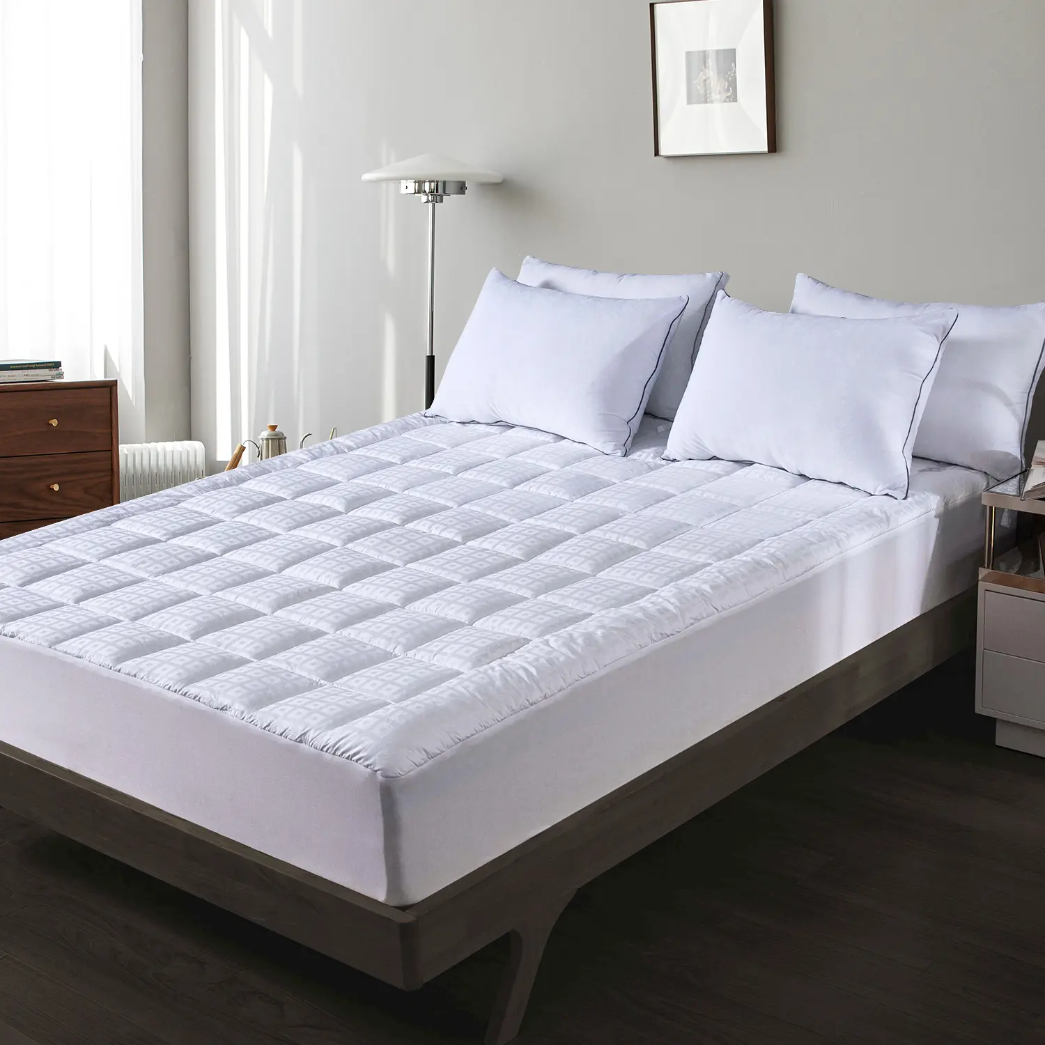 Classic Full Size (60x80in) Grid Pattern Mattress Protector - Breathable Polyester Soft Fiber Fill, Cooling Durable Bed Cover, Machine Washable, Cooling Mattress Pad, Soft Fibers