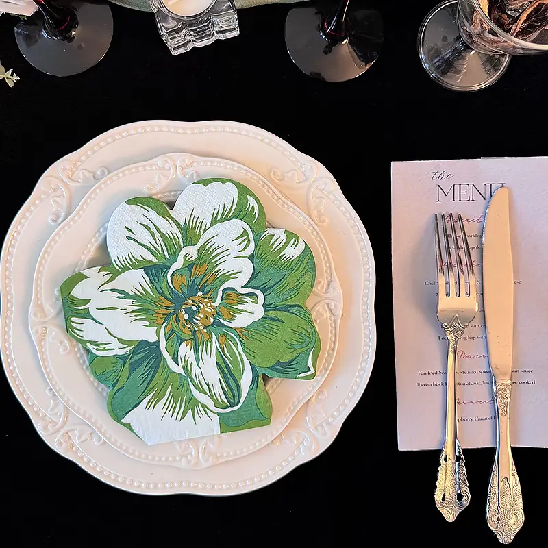 20pcs Eco-Friendly Disposable Flower-Shaped Green Napkins - Wood & Plants Themed, Cute Butterfly Disposable Tableware, Kitchenware for Dinner Party & Spring Brunch Outdoor Hosting, Disposable Napkins
