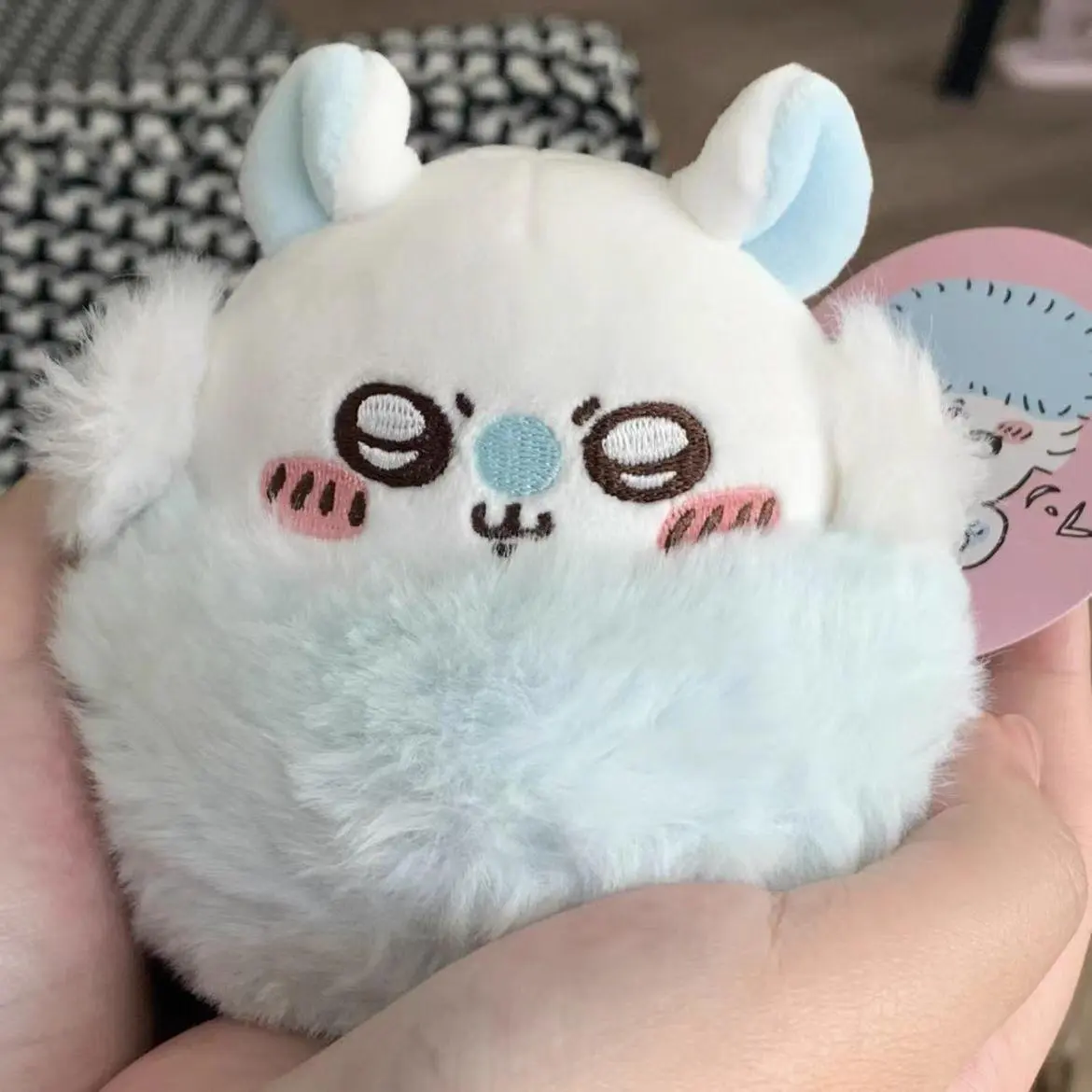 Chiikawa Momoga-c Love-Holding Parasitic Flying Squirrel Plush Doll - Unisex Animal-Themed Schoolbag Hanging Decoration, Friends' Gift (Toys & Hobbies Felt Craft Accessory)