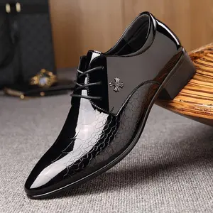 Luxury Italian Oxford Shoes for Men - Black Color, Closed Design, Comfortable Fit, Ideal for Formal Occasions, Stylish Style