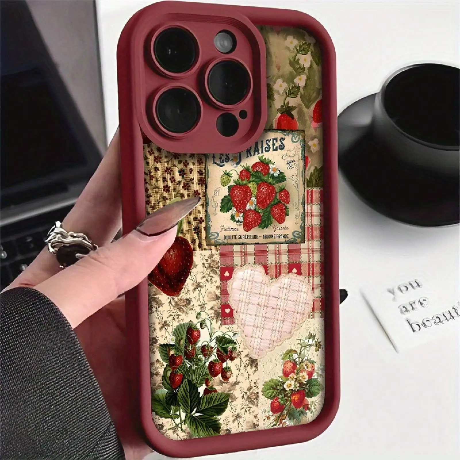 Retro strawberry patterned phone case, suitable for iPhone 11/17/16/15/14/13/12/11/X/XS/XSMAX/16E/12/13 MINI, makes a Christmas gift for friends, family, or yourself., Accessories, Smartphone, Cellphone, Handheld